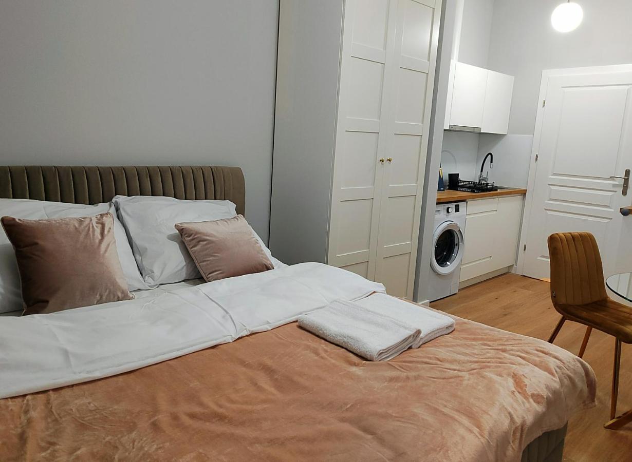 Apartament Hugo Star *