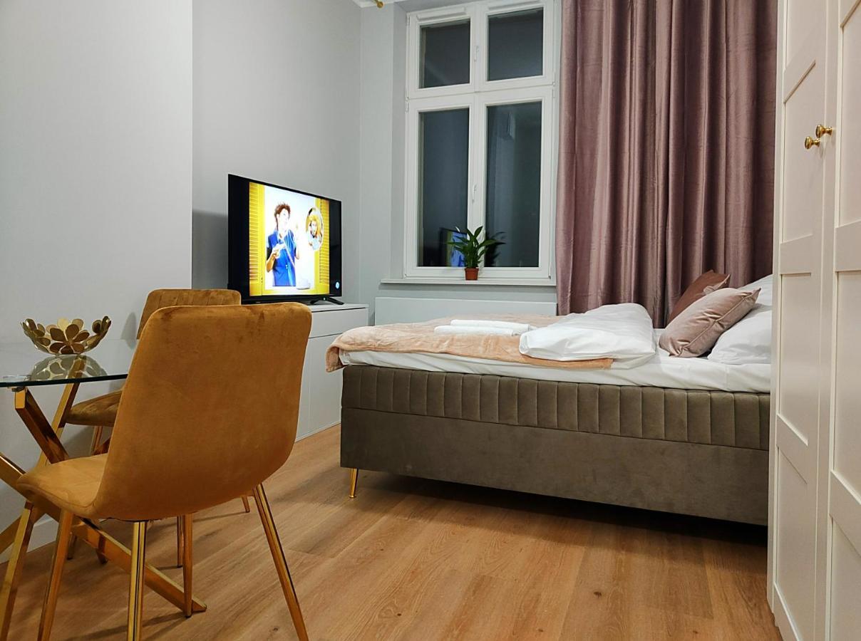 Apartament Hugo Star *