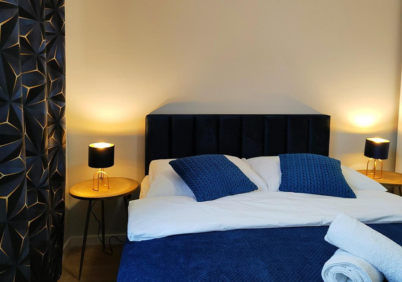 Hugo Star Apartament *