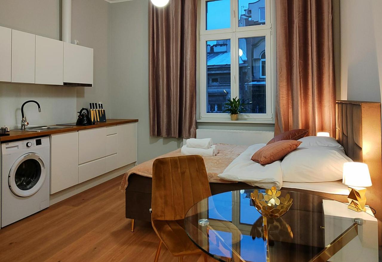 Apartament Hugo Star *